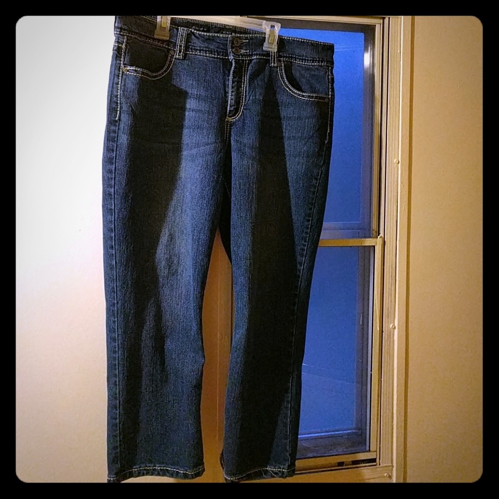 Plus size womens long capri jeans